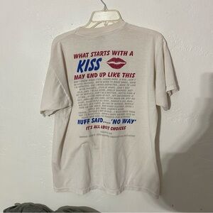 🤯 vintage Teen Pregnancy Prevention Ad T Shirt Tee Starts with a Kiss Choices
